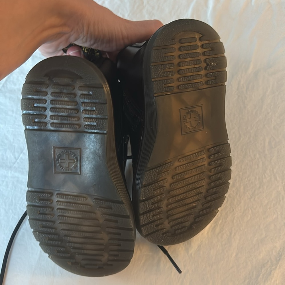 Dr. Martens 1460 Kids Boots - Black Smooth Leather with Side Zip - Size 9 - Picture 3 of 5